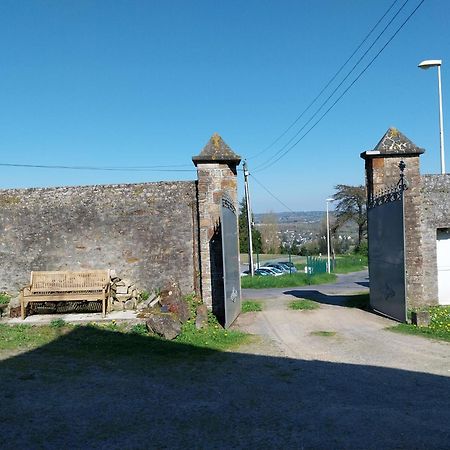 Joli Appartement Avec Vue Sur La Baie Avranches Buitenkant foto